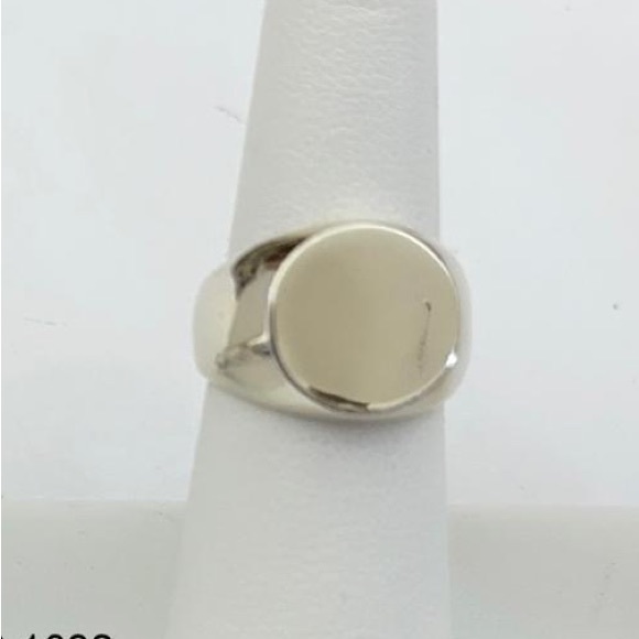 Rings - Picture 13 of 14